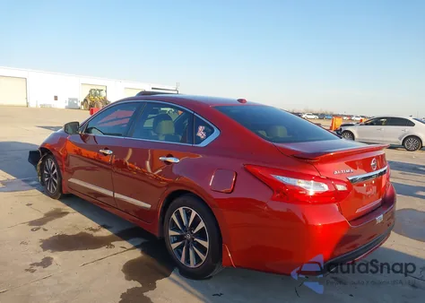 2017 Nissan Altima 2.5 Sv z USA, uszkodzony, nr VIN 1N4AL3AP9HC194620